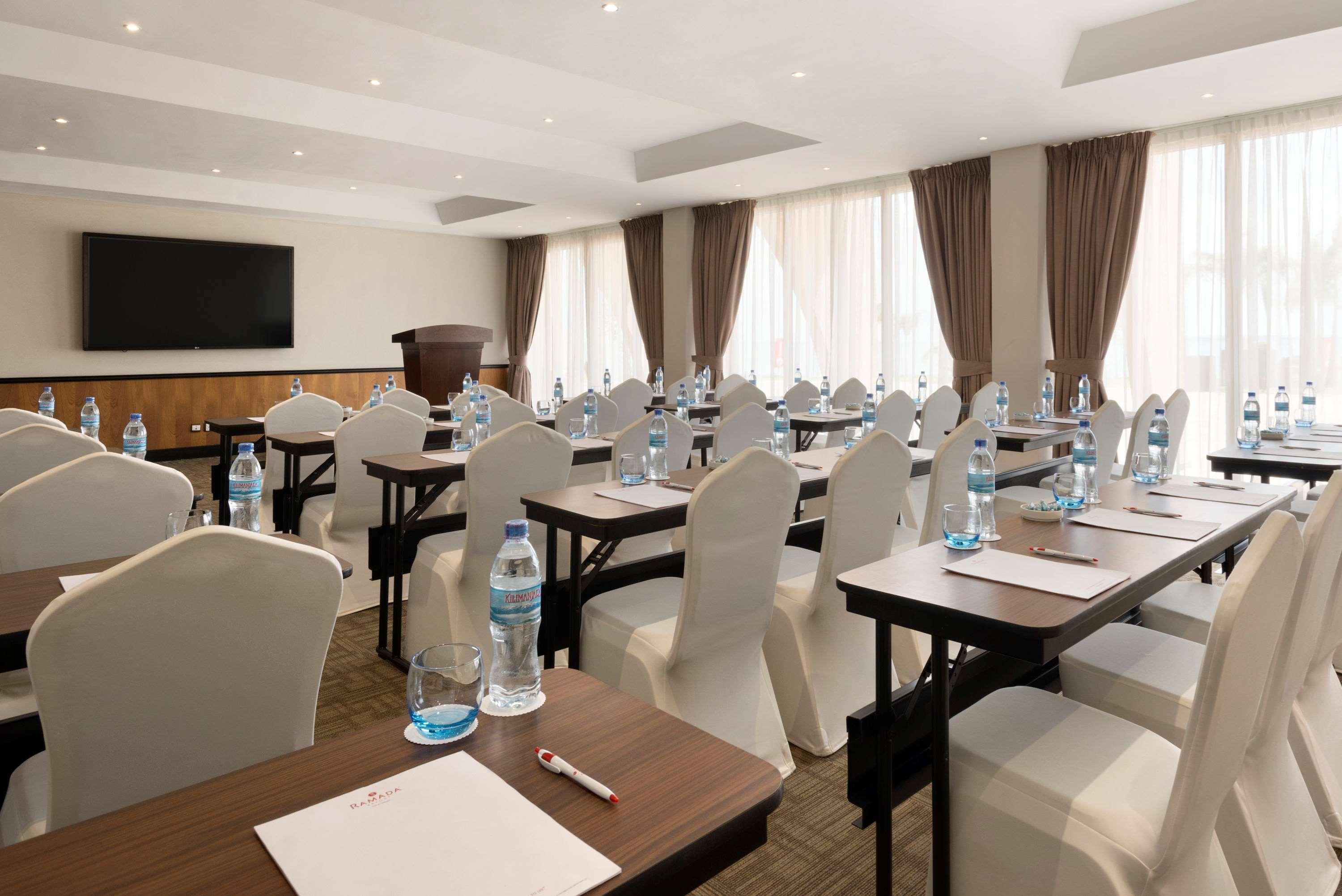 Ramada Resort By Wyndham Dar Es Salaam Esterno foto