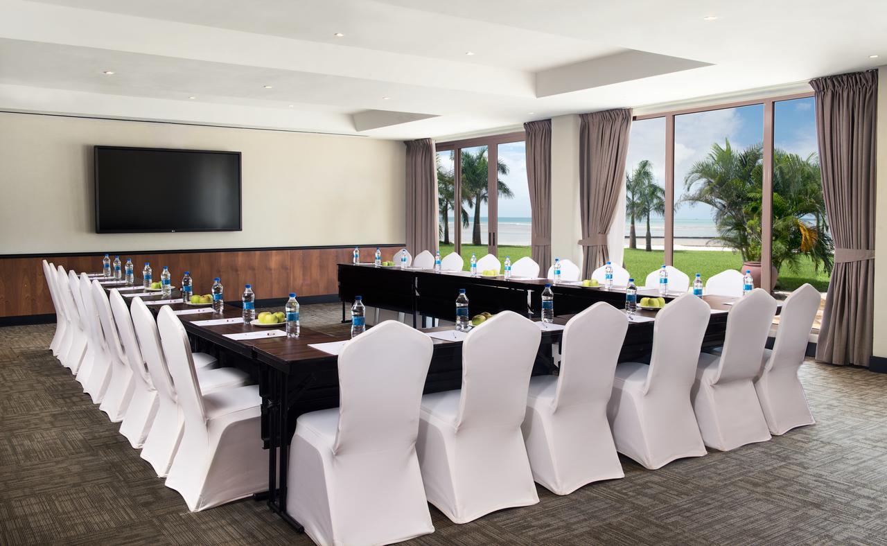 Ramada Resort By Wyndham Dar Es Salaam Esterno foto