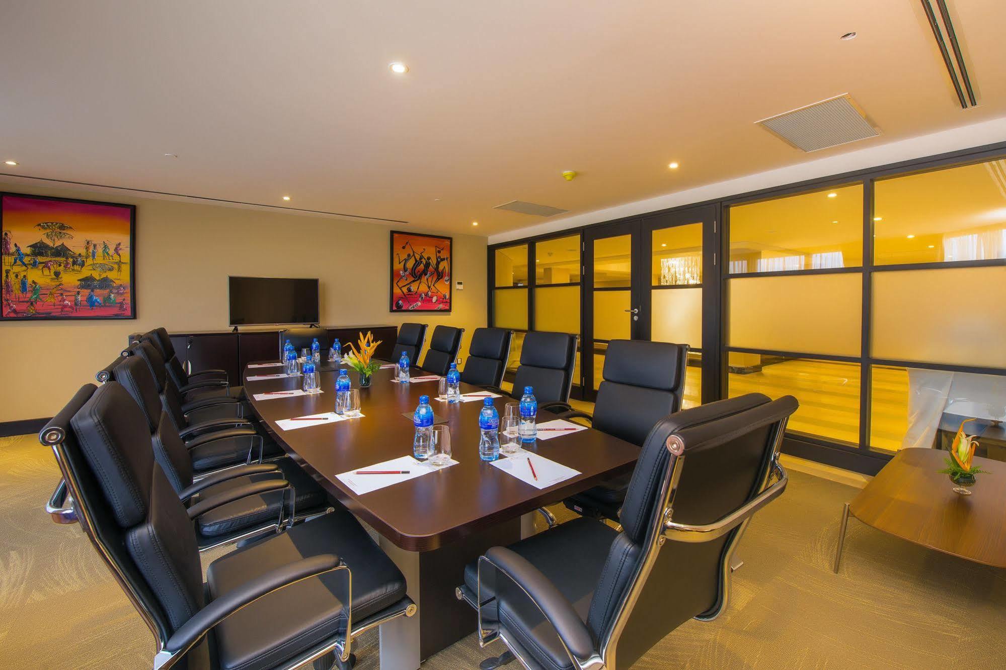 Ramada Resort By Wyndham Dar Es Salaam Esterno foto