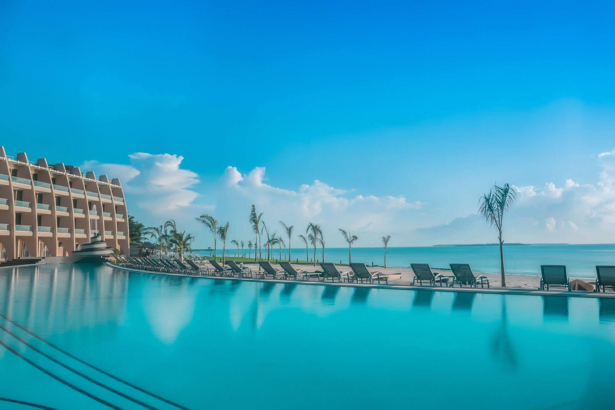 Ramada Resort By Wyndham Dar Es Salaam Esterno foto